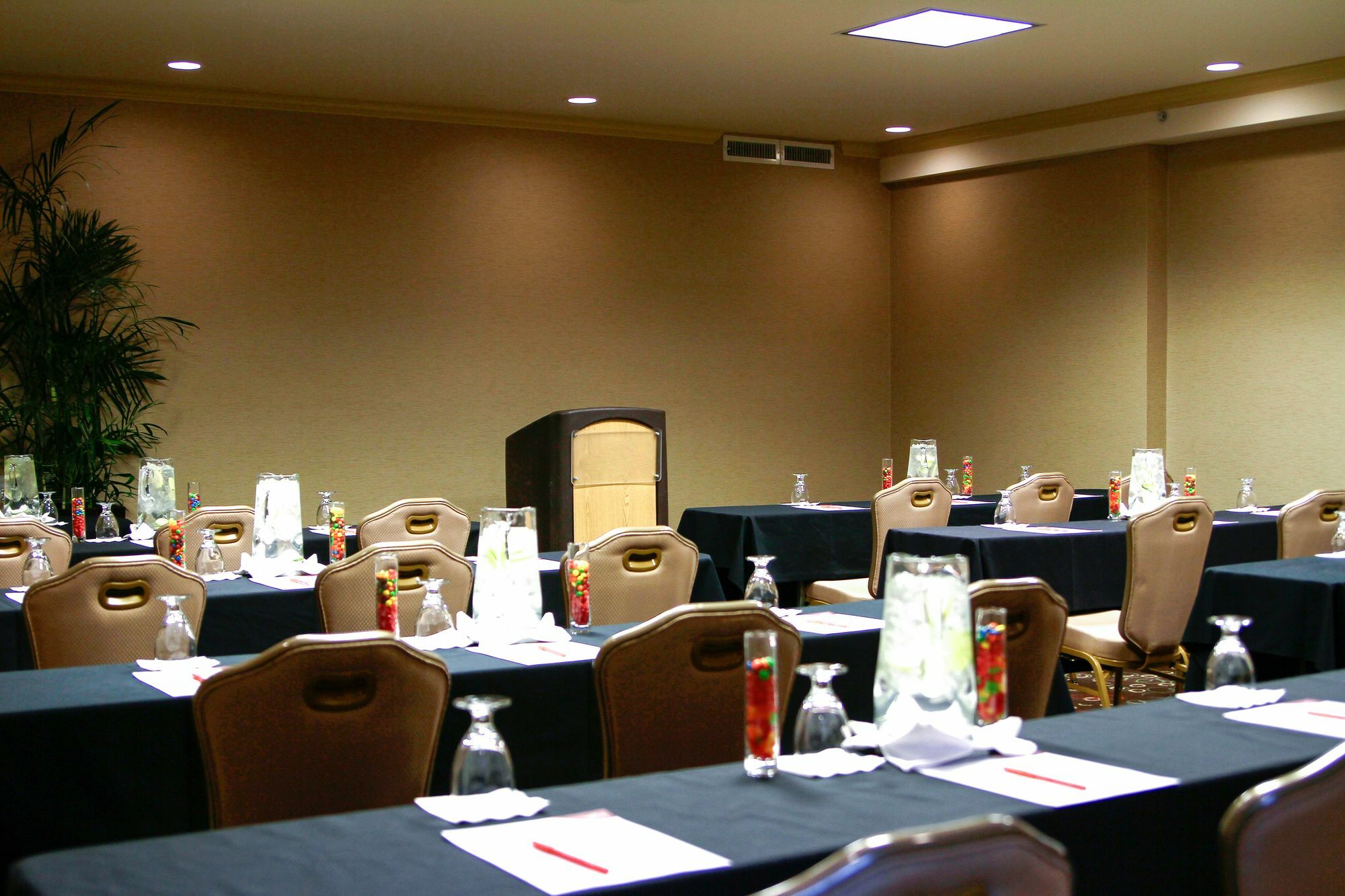 Radisson Hotel Lenexa Overland Park Bagian luar foto